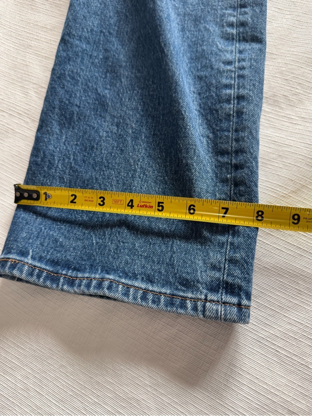 Levi's Women's Ribcage Straight Leg Ankle Jeans in Medium Blue Denim 27 - Picture 10 of 10